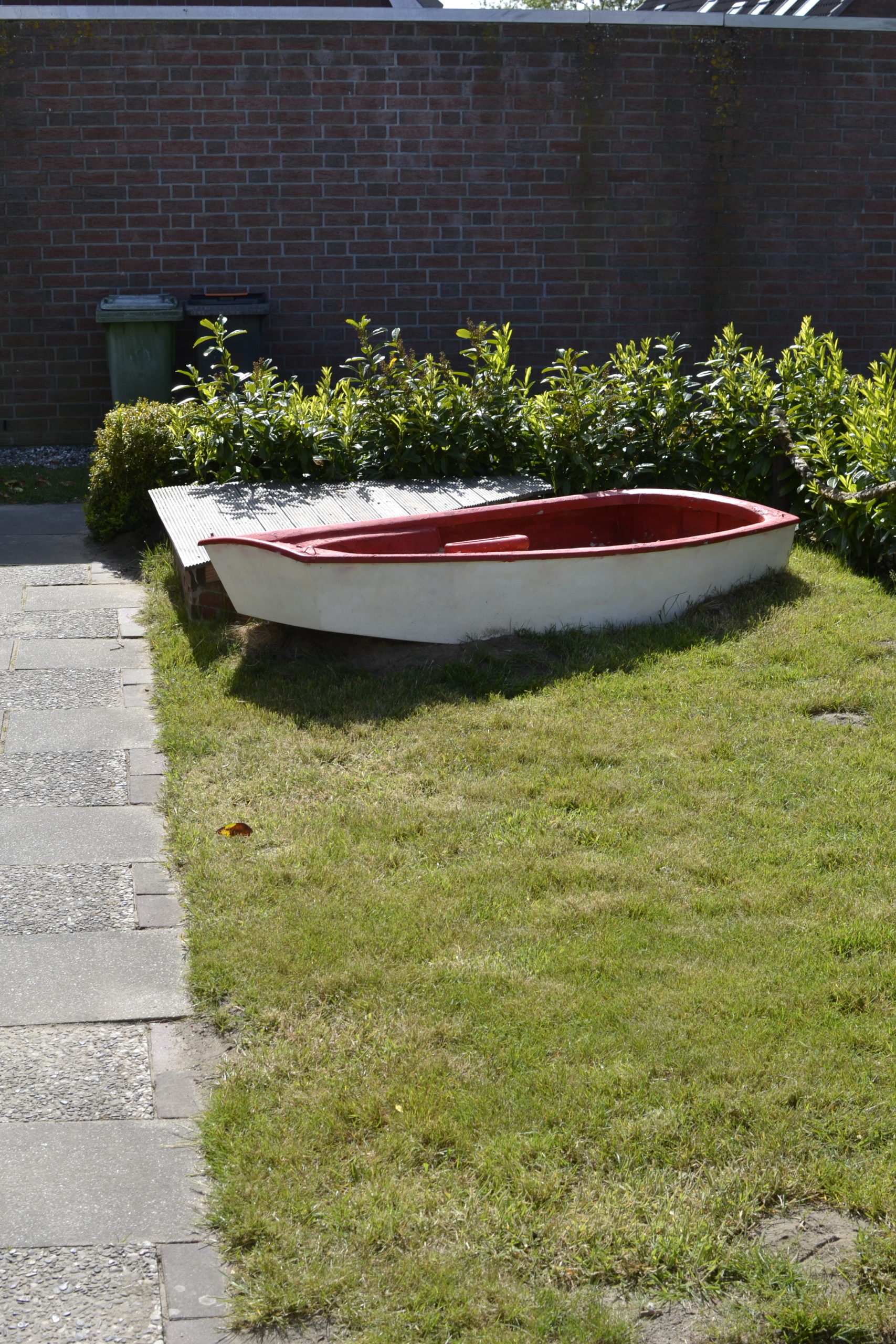 Spielboot mit Anlegestelle